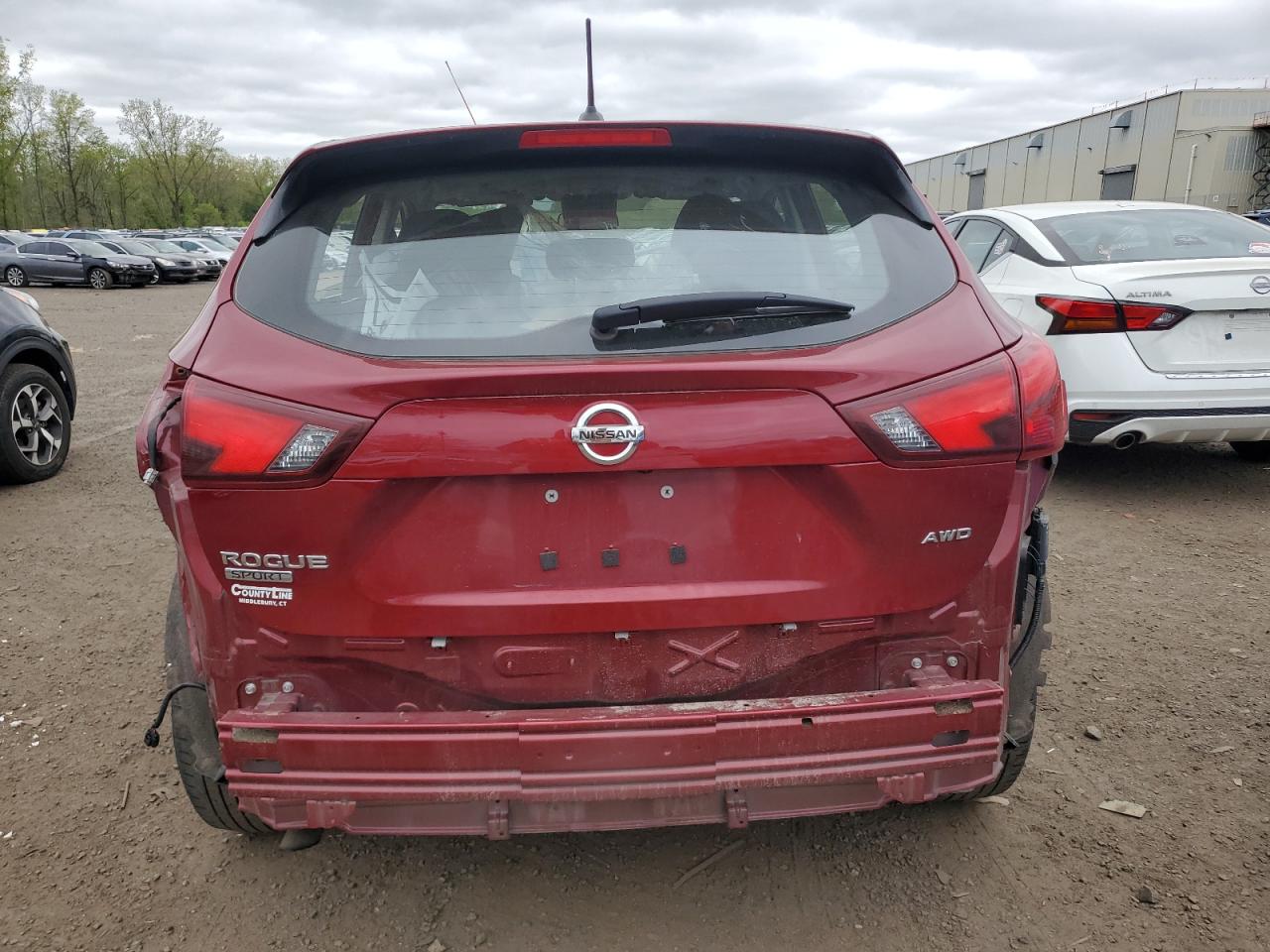 JN1BJ1CR0KW324414 2019 Nissan Rogue Sport S