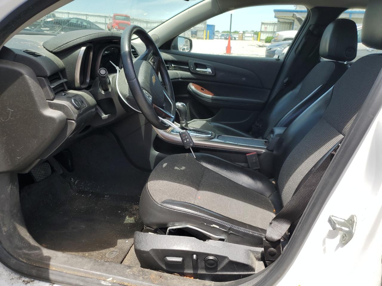 1G11E5SA5DF287212 2013 Chevrolet Malibu 2Lt