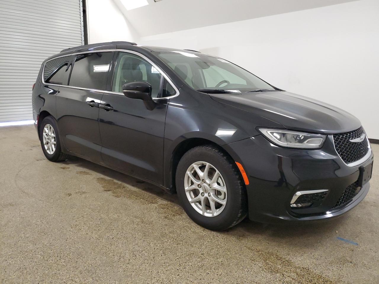 2022 Chrysler Pacifica Touring L vin: 2C4RC1BG0NR144899