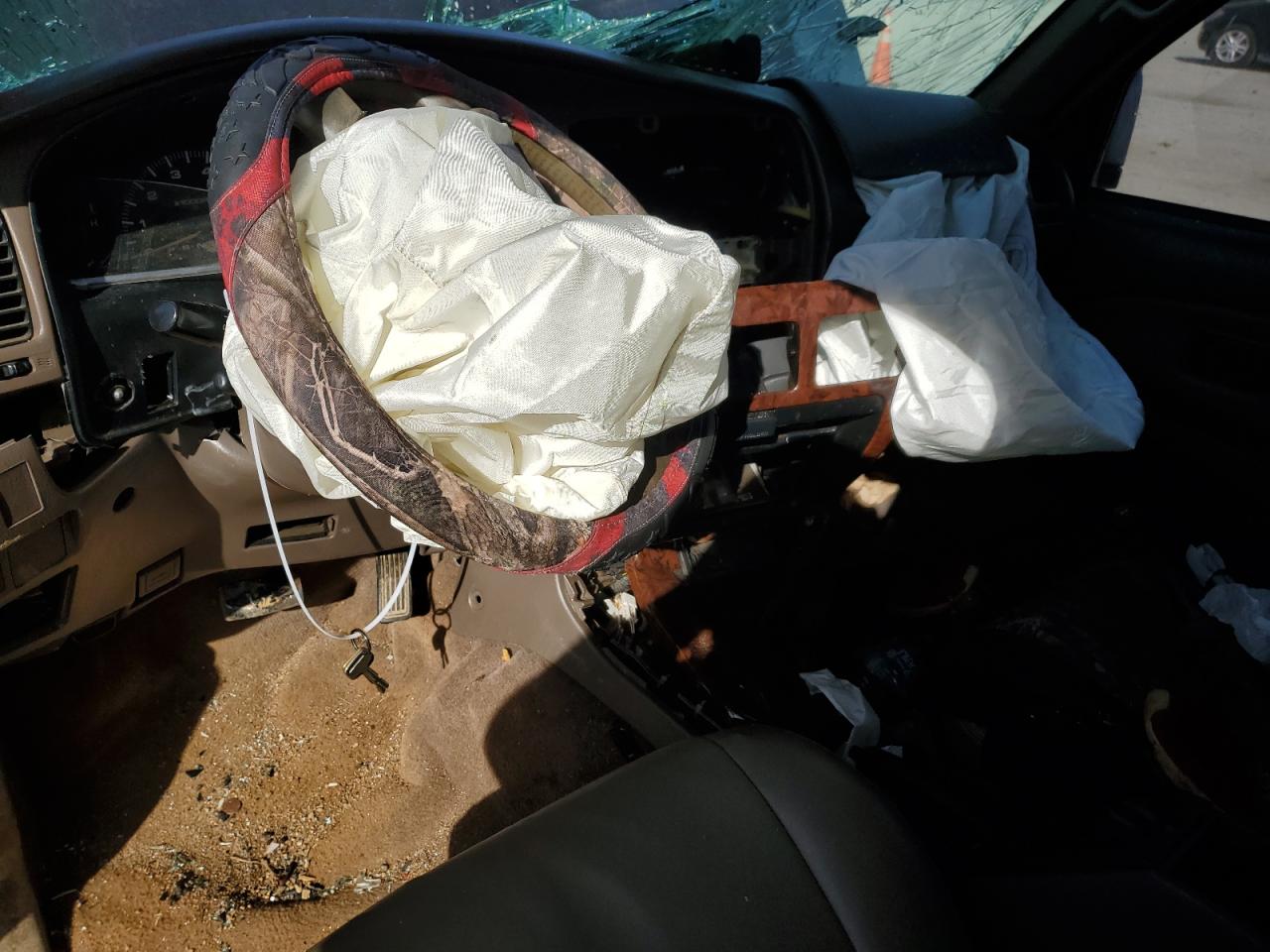 JT3GN87R1W0074592 1998 Toyota 4Runner Limited