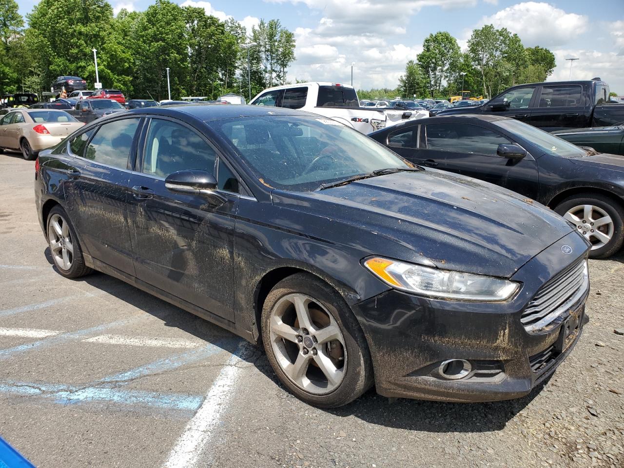 3FA6P0HD5FR108058 2015 Ford Fusion Se