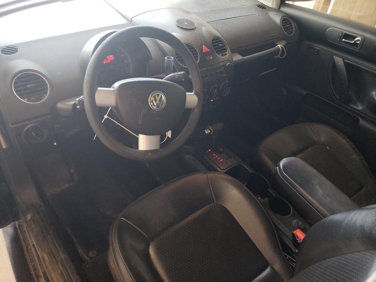 3VWPW3AG0AM035918 2010 Volkswagen New Beetle