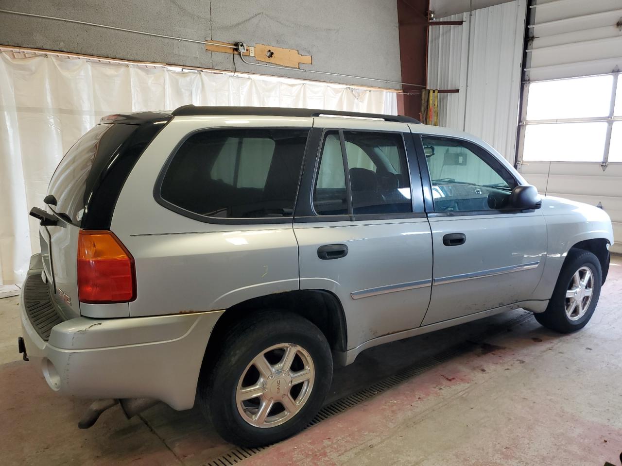 1GKDT13S582131215 2008 GMC Envoy