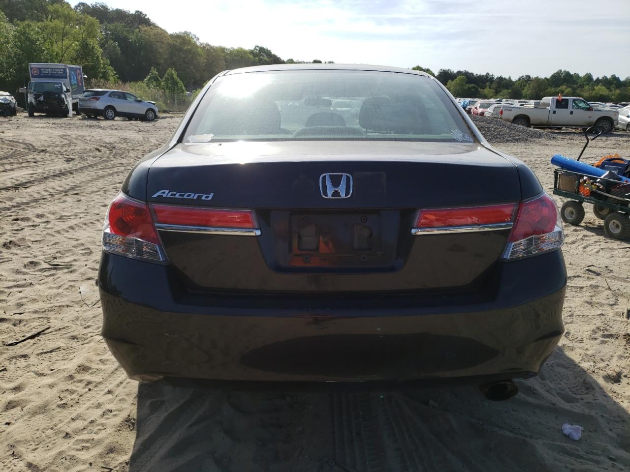 1HGCP2F31BA091123 2011 Honda Accord Lx