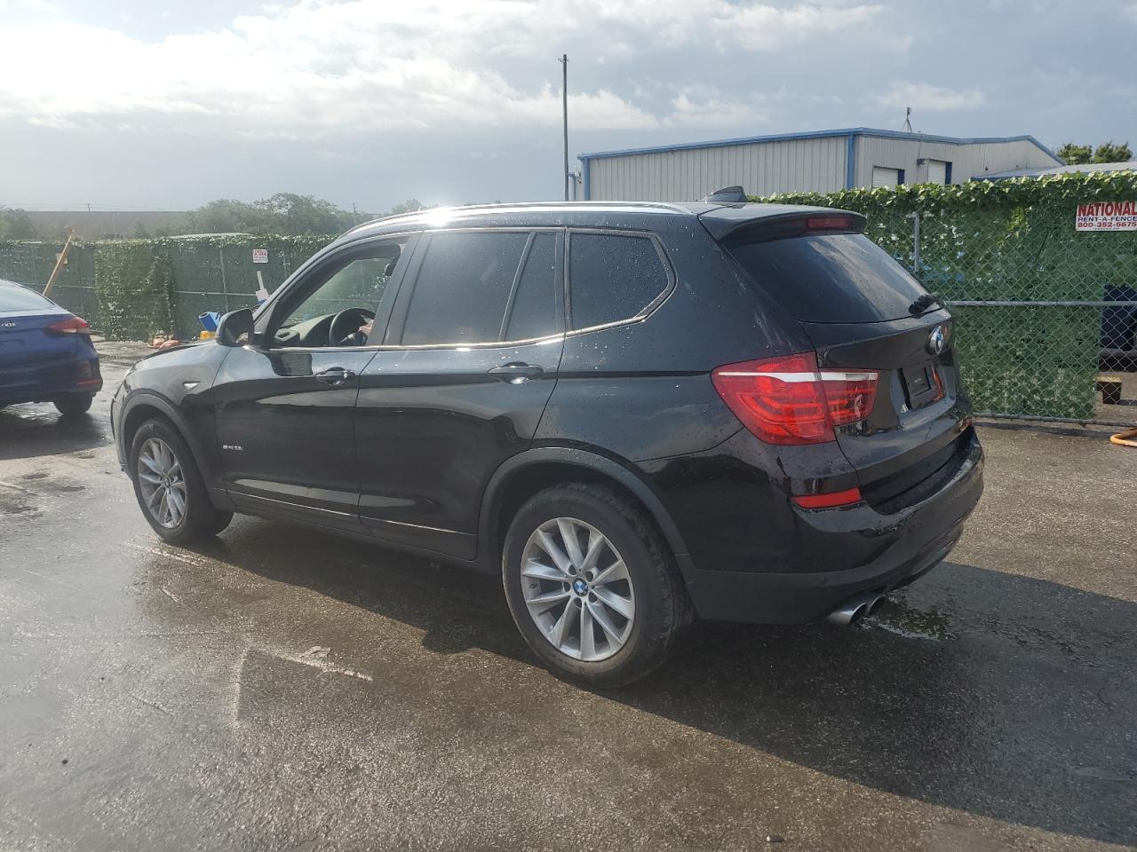 5UXWZ7C38H0V87542 2017 BMW X3 Sdrive28I