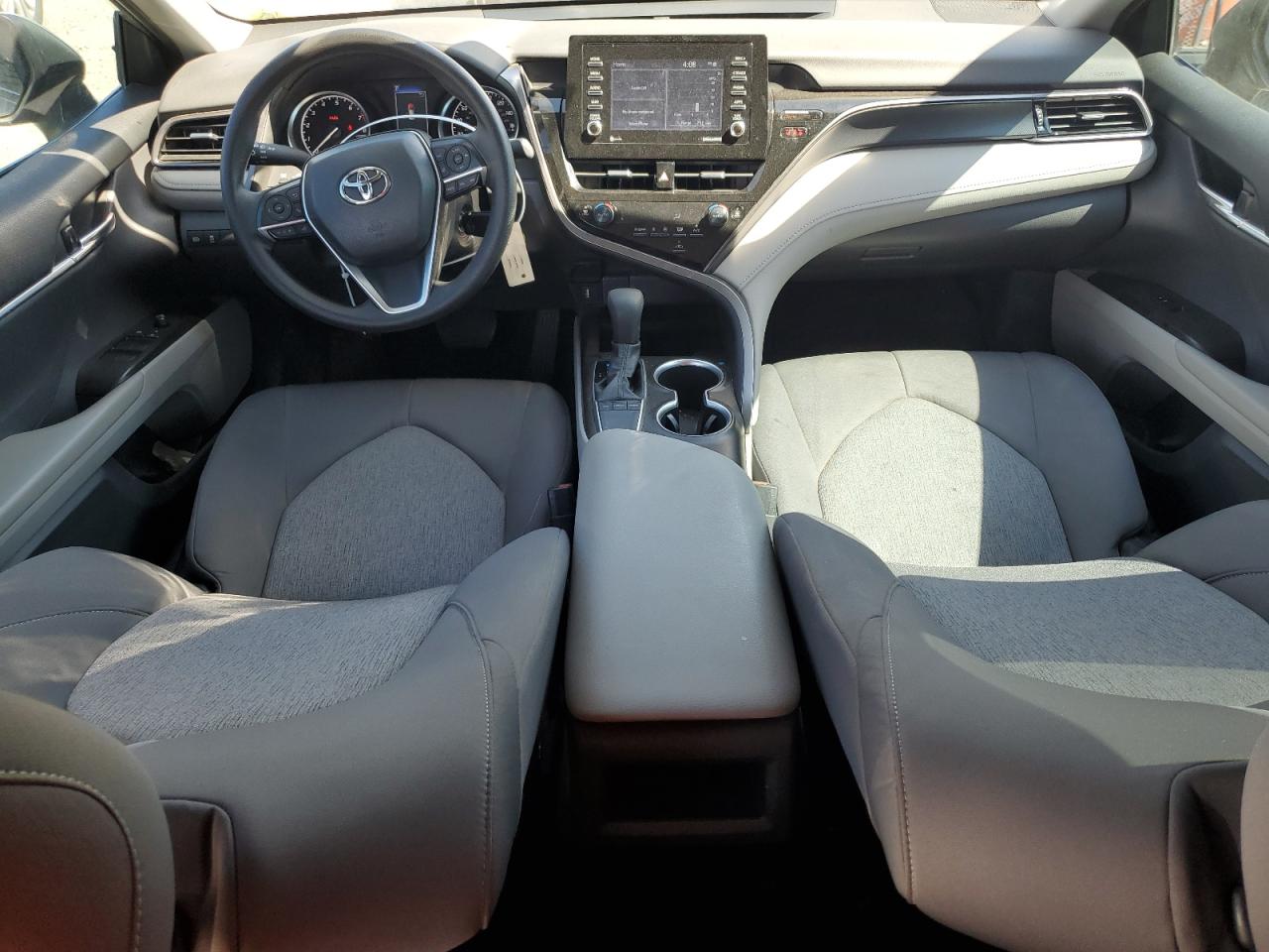 4T1C11AK4NU060021 2022 Toyota Camry Le