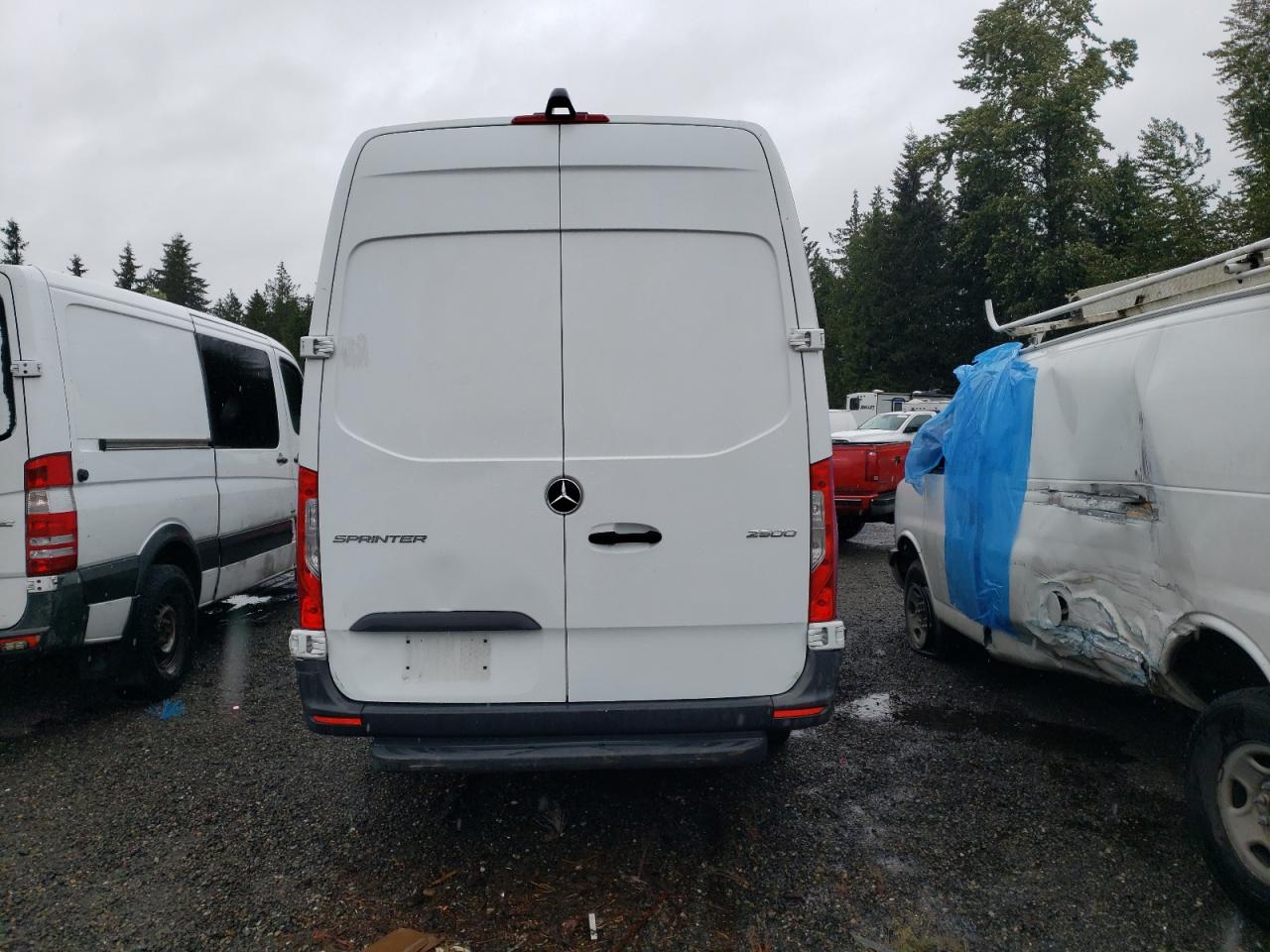 W1Y40CHY1MT060799 2021 Mercedes-Benz Sprinter 2500