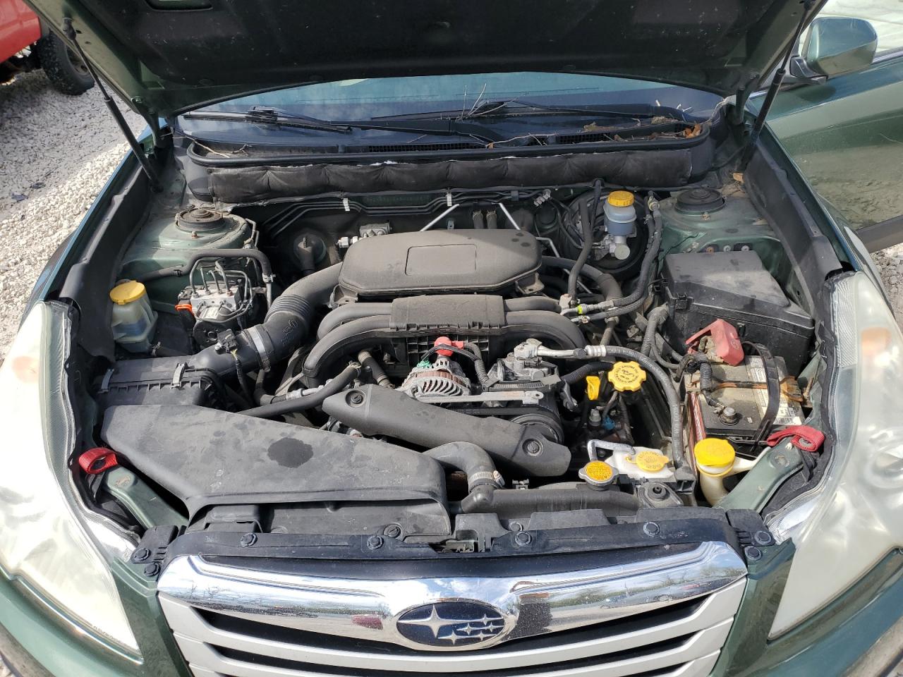 4S4BRCCC6B3361381 2011 Subaru Outback 2.5I Premium