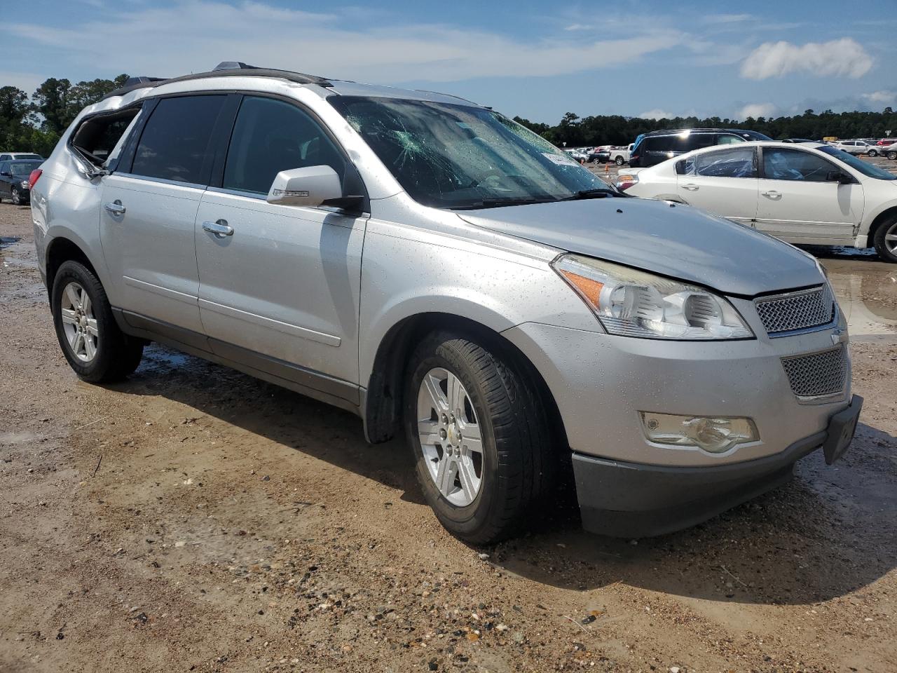 1GNKRGED3CJ353860 2012 Chevrolet Traverse Lt