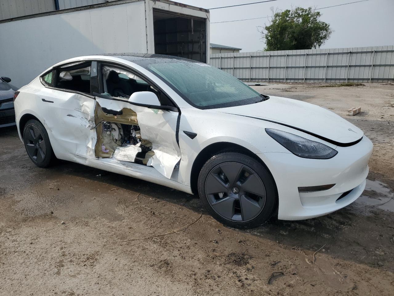 2023 Tesla Model 3 vin: 5YJ3E1EA5PF553017