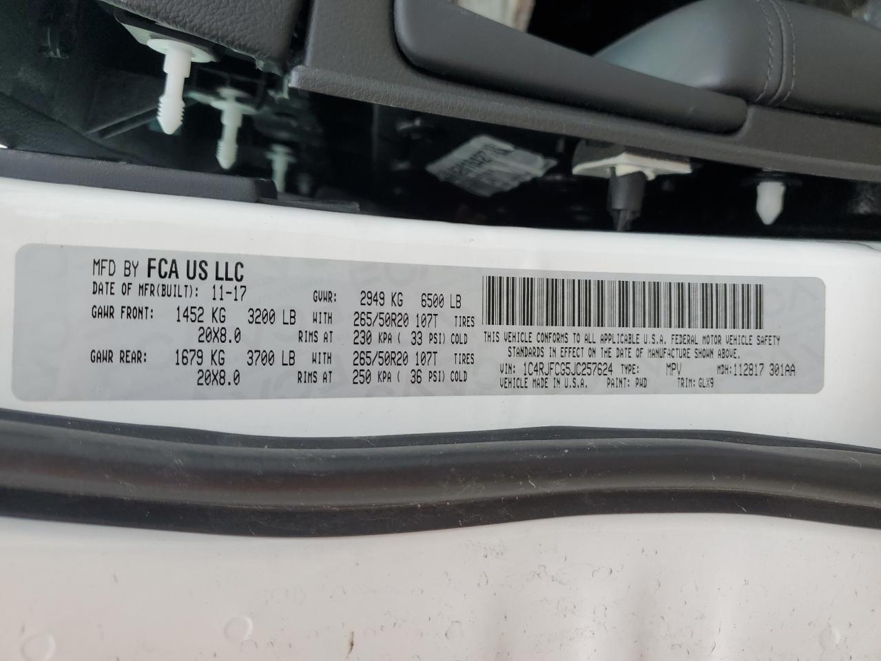 1C4RJFCG5JC257624 2018 Jeep Grand Cherokee Overland