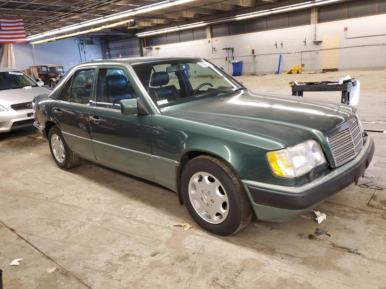 WDBEA32E9RC051603 1994 Mercedes-Benz E 320