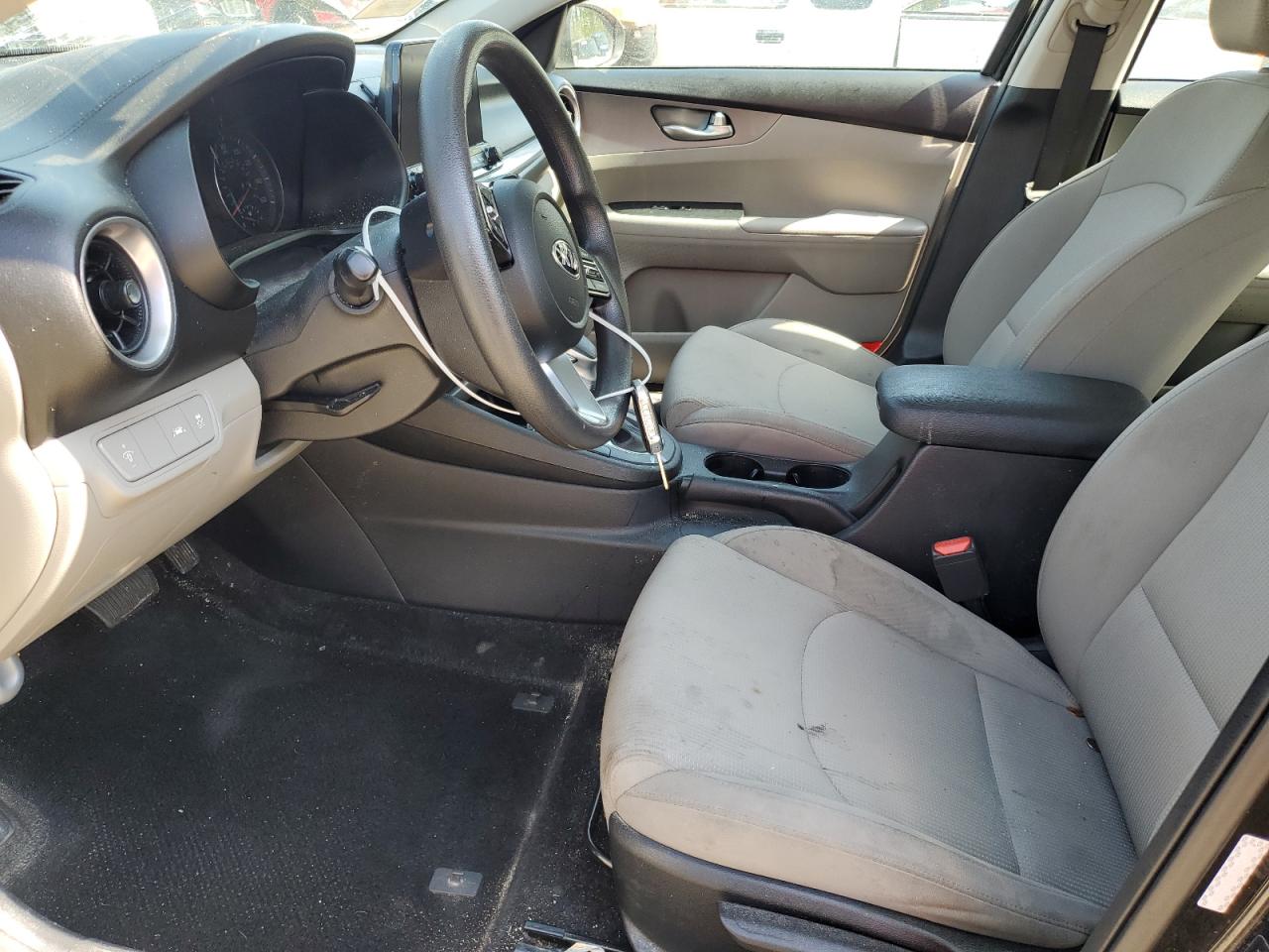 3KPF24AD0KE132358 2019 Kia Forte Fe