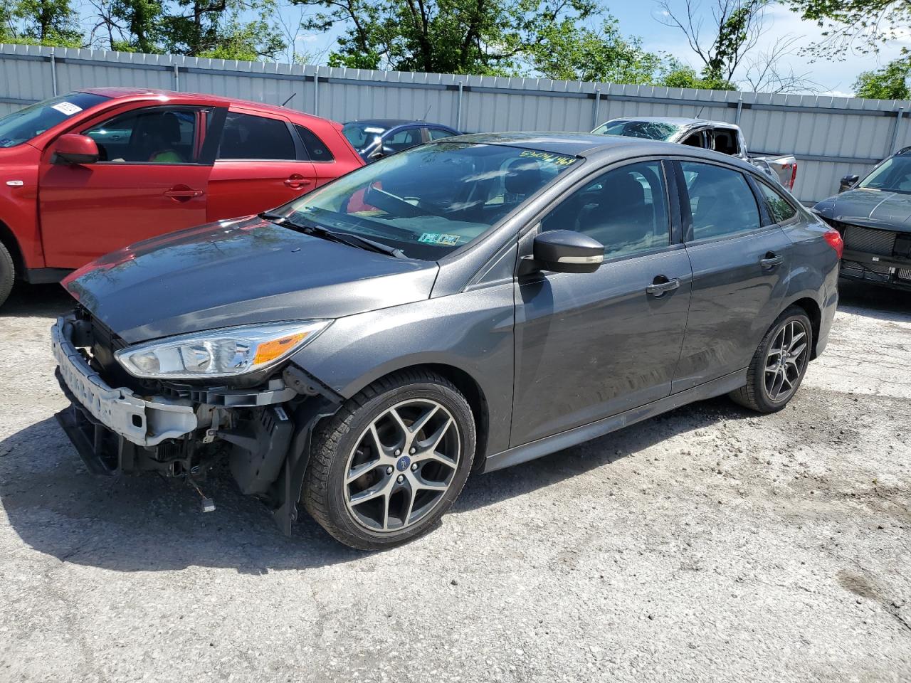 1FADP3F25FL217015 2015 Ford Focus Se