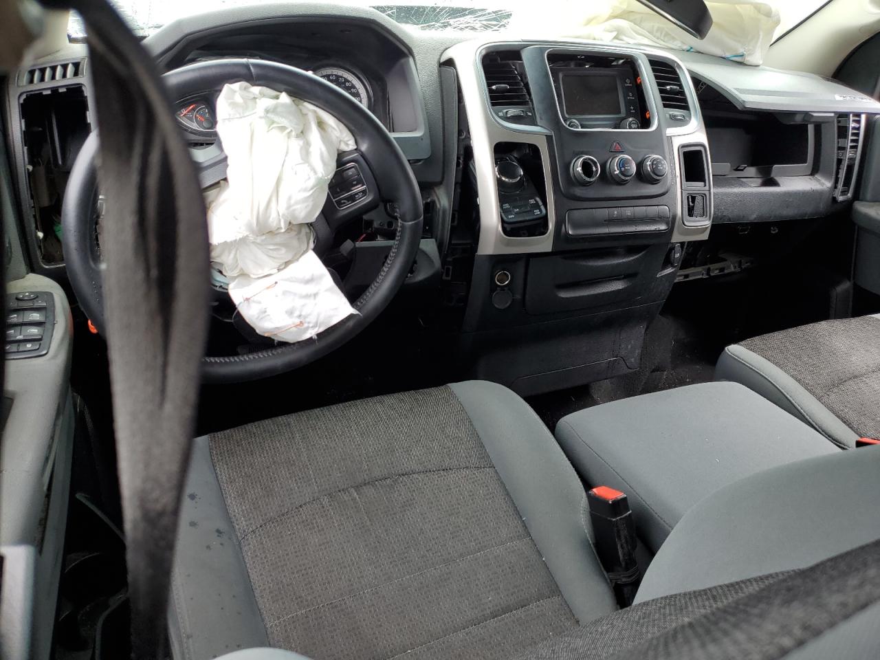 1C6RR7GT2GS377814 2016 Ram 1500 Slt