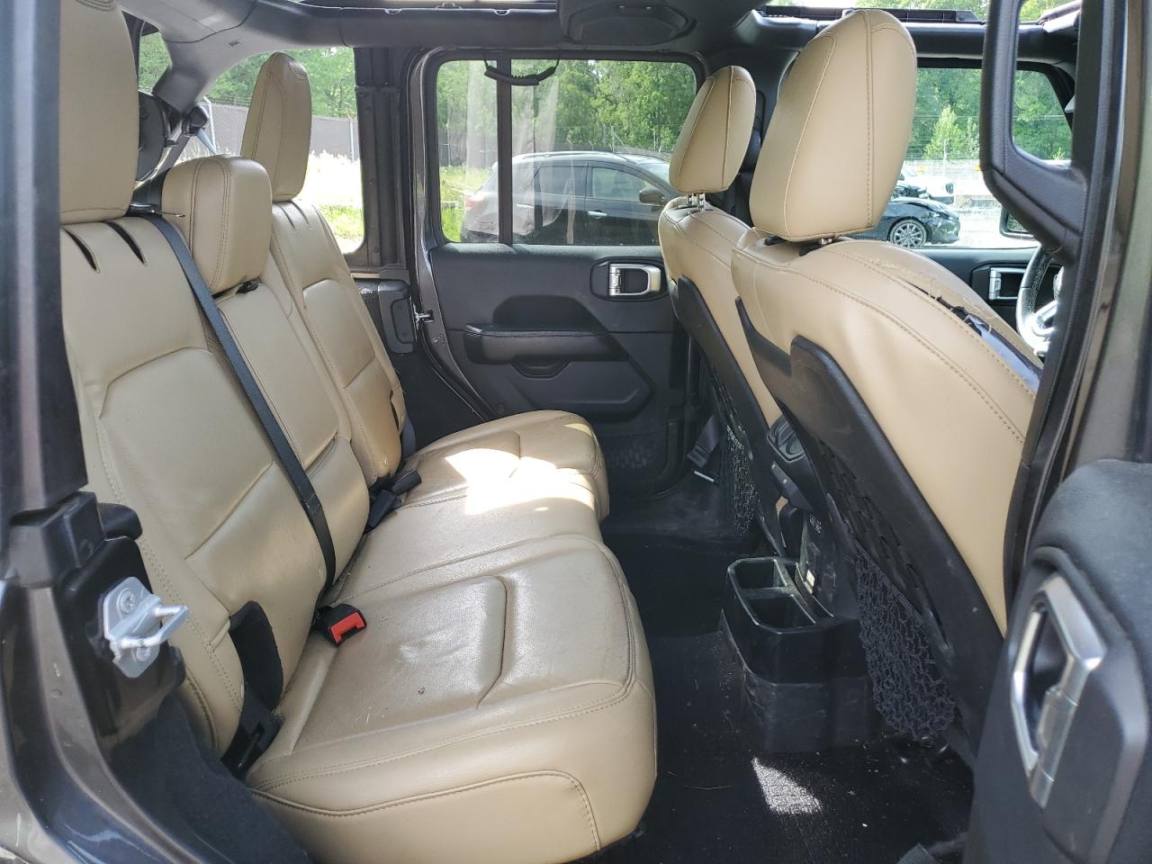 1C4HJXFN2JW145714 2018 Jeep Wrangler Unlimited Rubicon