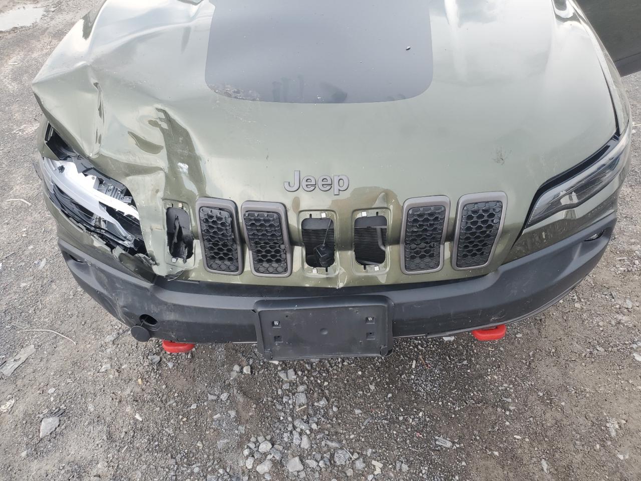 1C4PJMBX0KD225043 2019 Jeep Cherokee Trailhawk