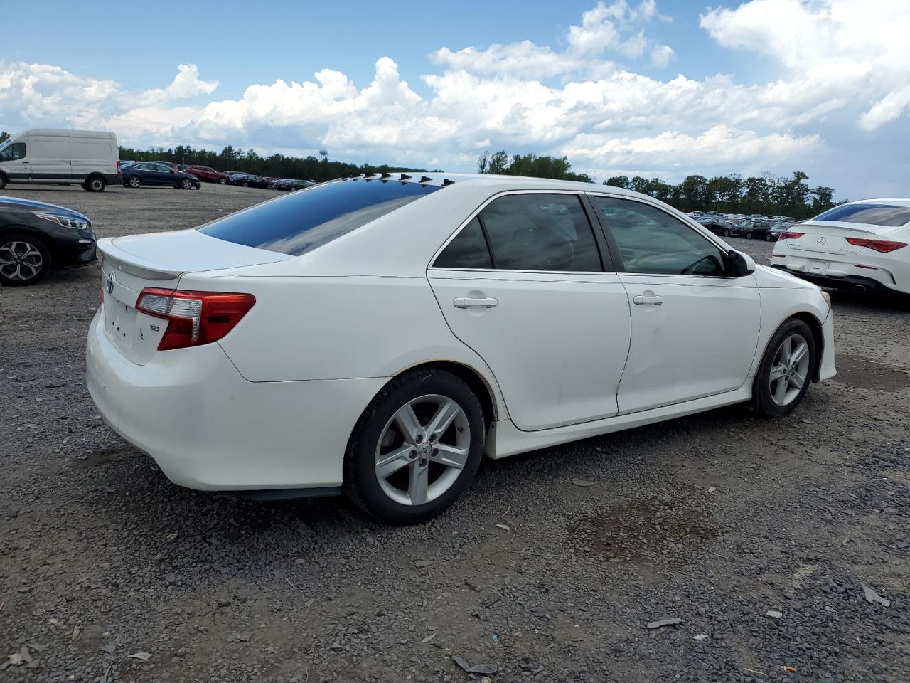 4T1BF1FK2DU239338 2013 Toyota Camry L