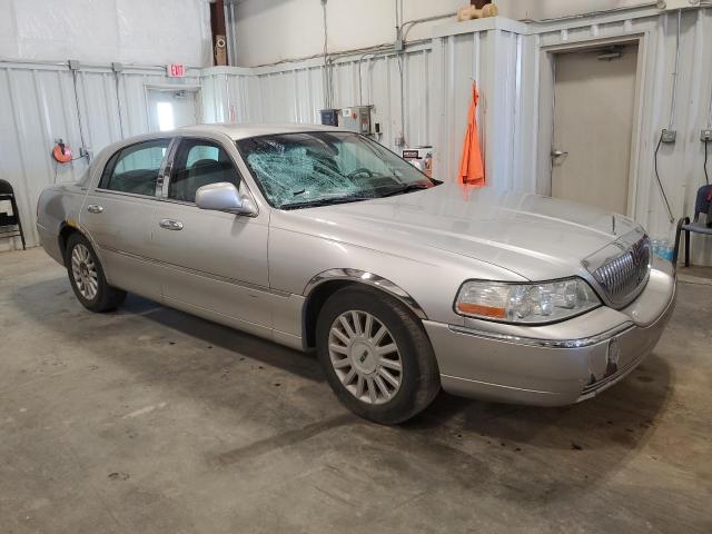 2003 Lincoln Town Car Executive VIN: 1LNHM81W33Y678431 Lot: 53235314