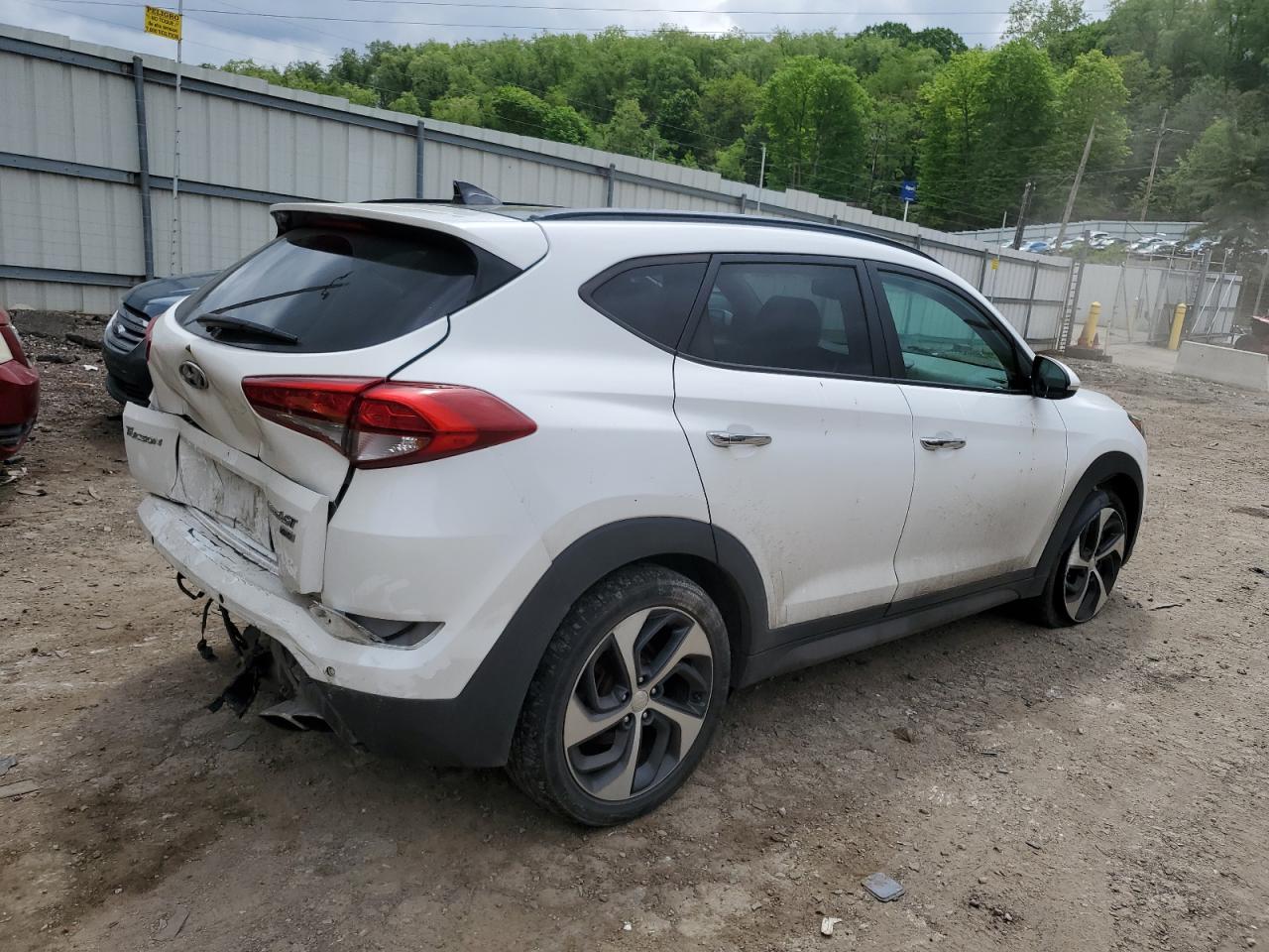 KM8J3CA28GU069983 2016 Hyundai Tucson Limited