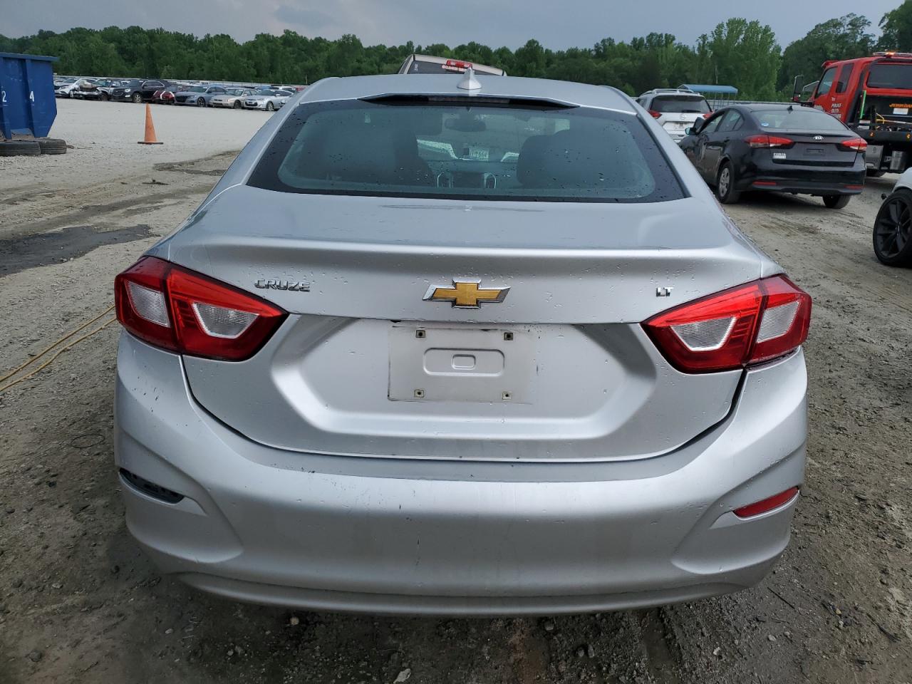 1G1BE5SM7J7164810 2018 Chevrolet Cruze Lt