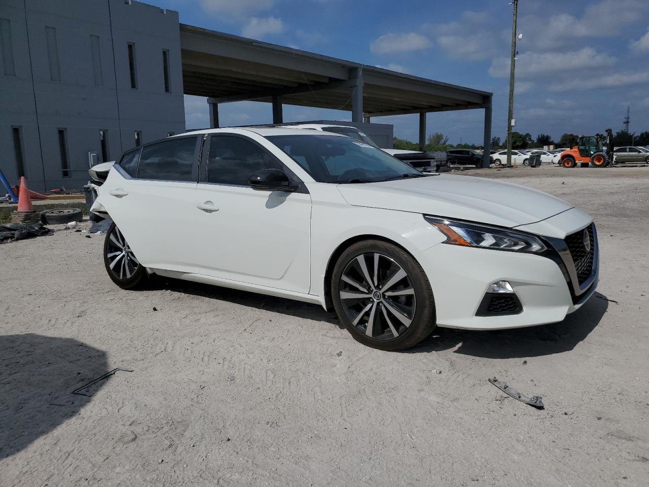 1N4BL4CV4LC133755 2020 Nissan Altima Sr