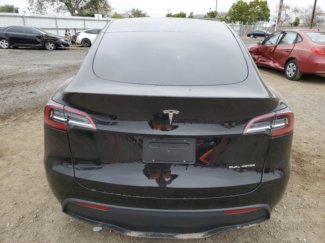 7SAYGDEE9RA237496 2024 Tesla Model Y