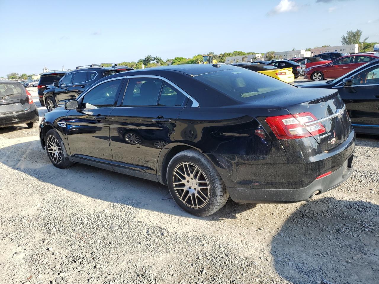 1FAHP2D81GG157571 2016 Ford Taurus Se