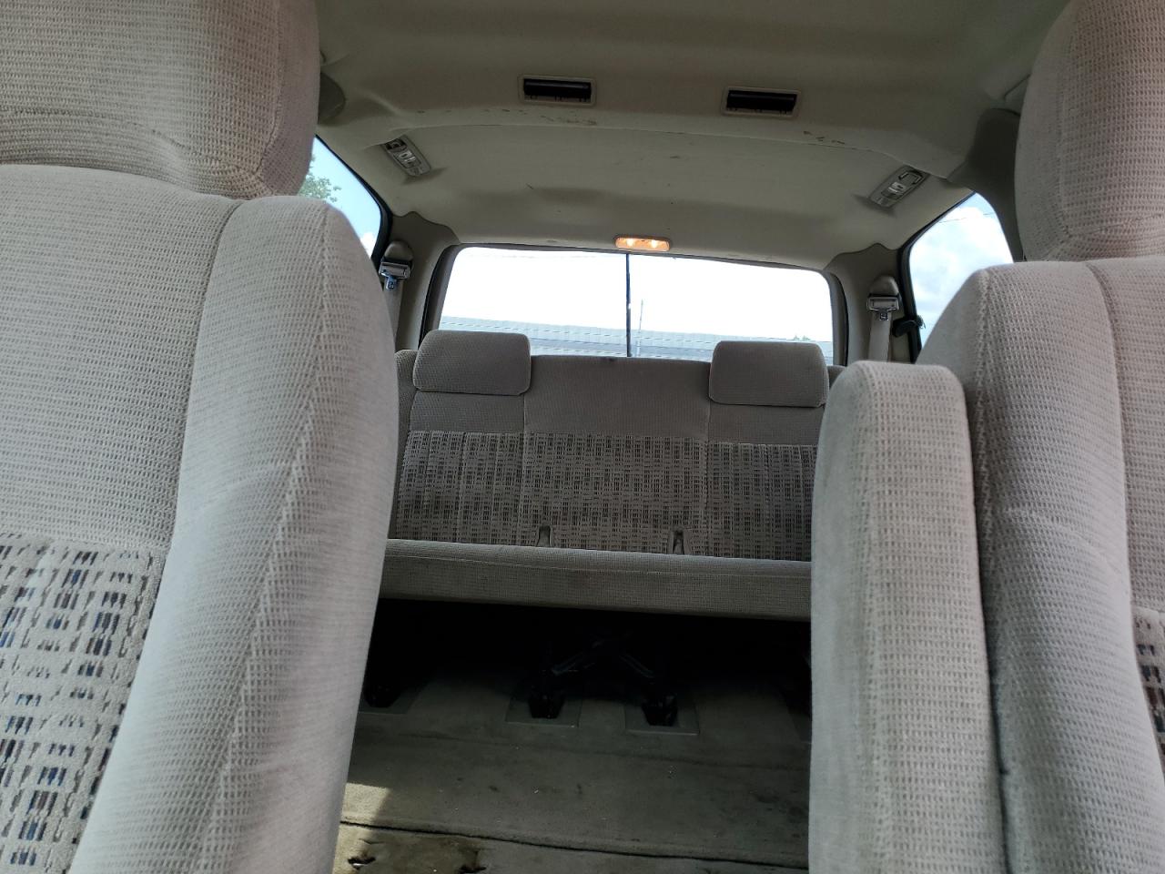 1GNDX03E72D224227 2002 Chevrolet Venture