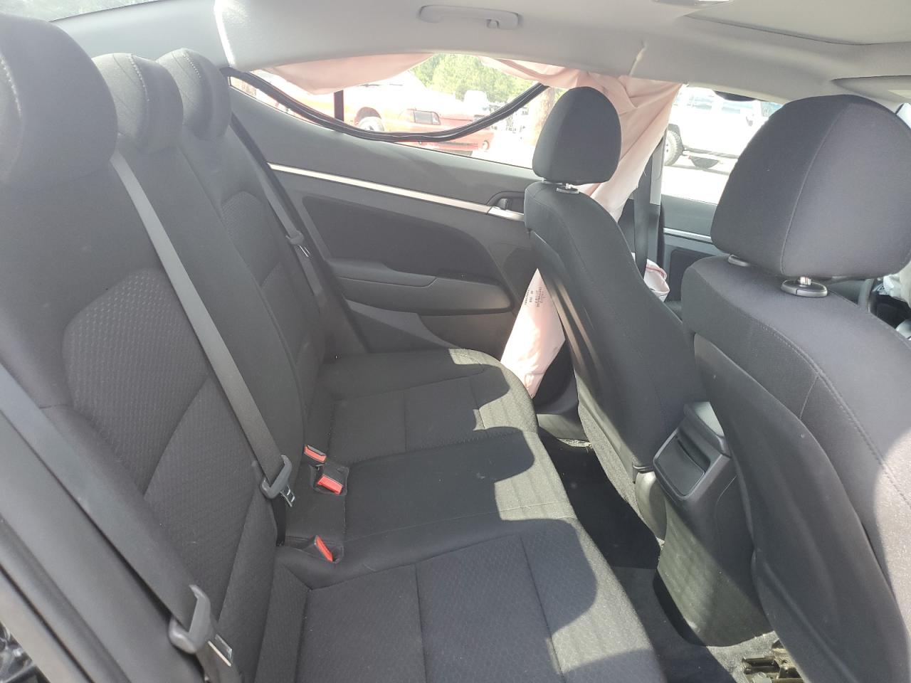 5NPD84LF4KH476680 2019 Hyundai Elantra Sel