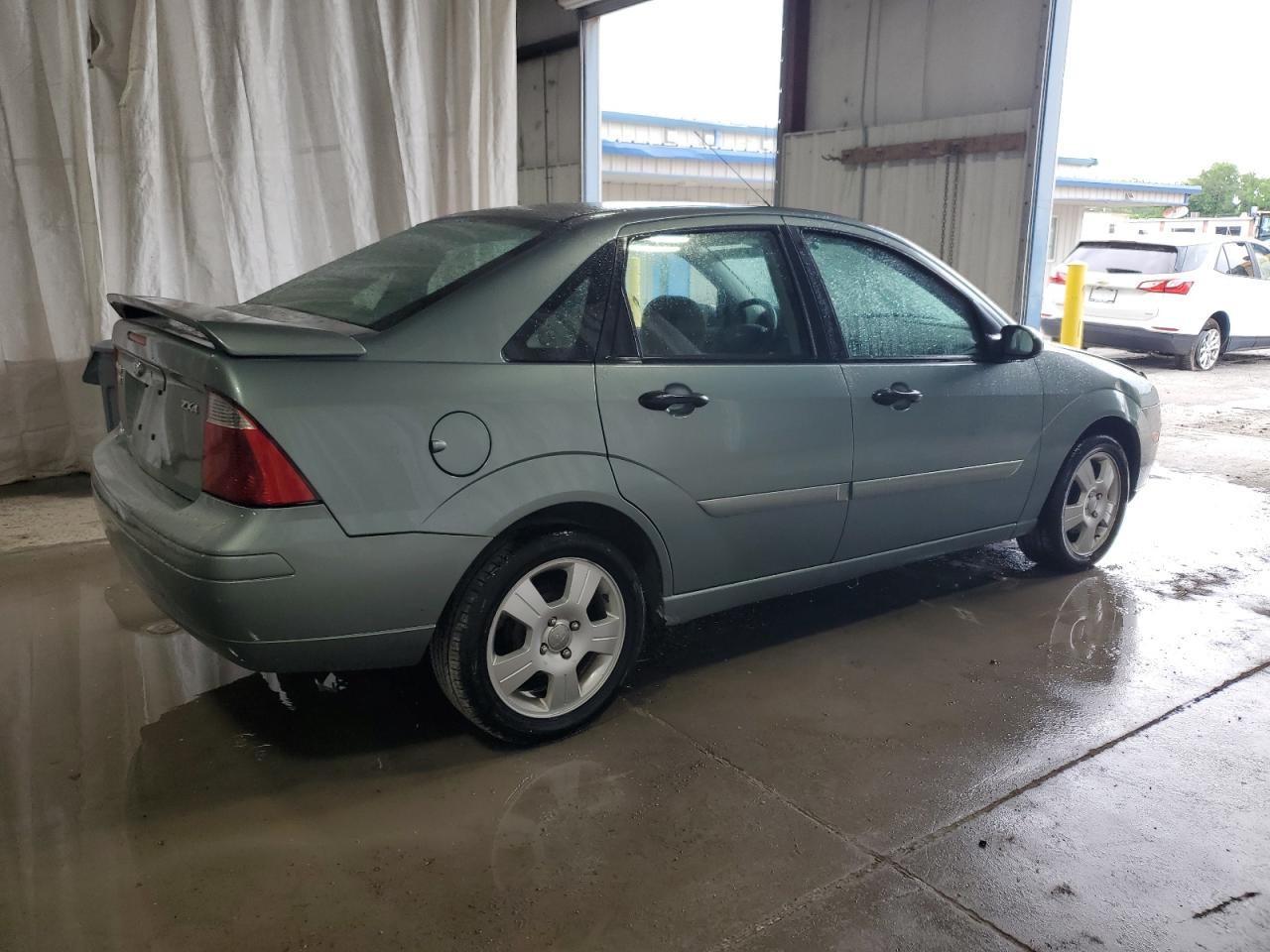 1FAFP34N55W198226 2005 Ford Focus Zx4