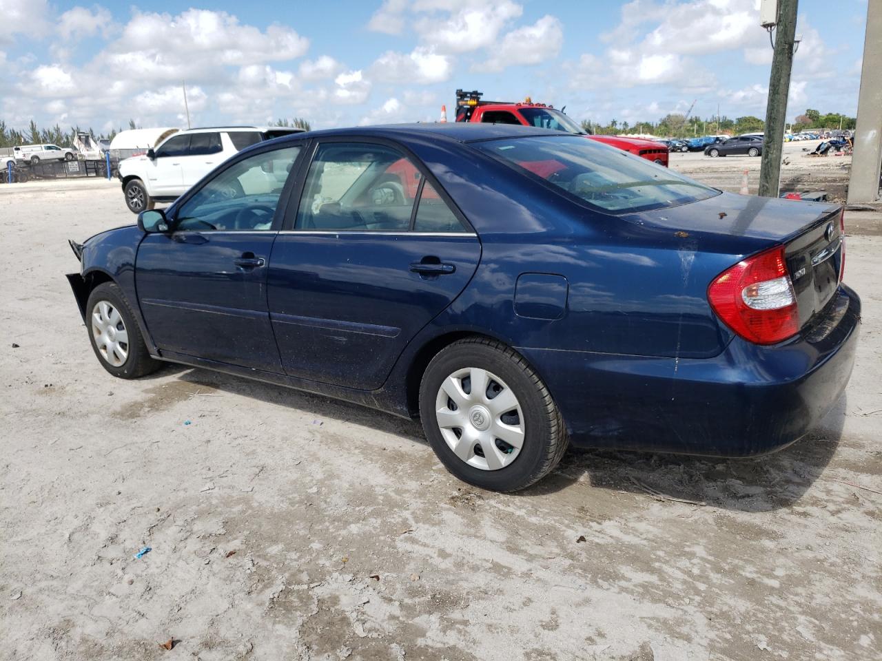 4T1BE32K64U345568 2004 Toyota Camry Le