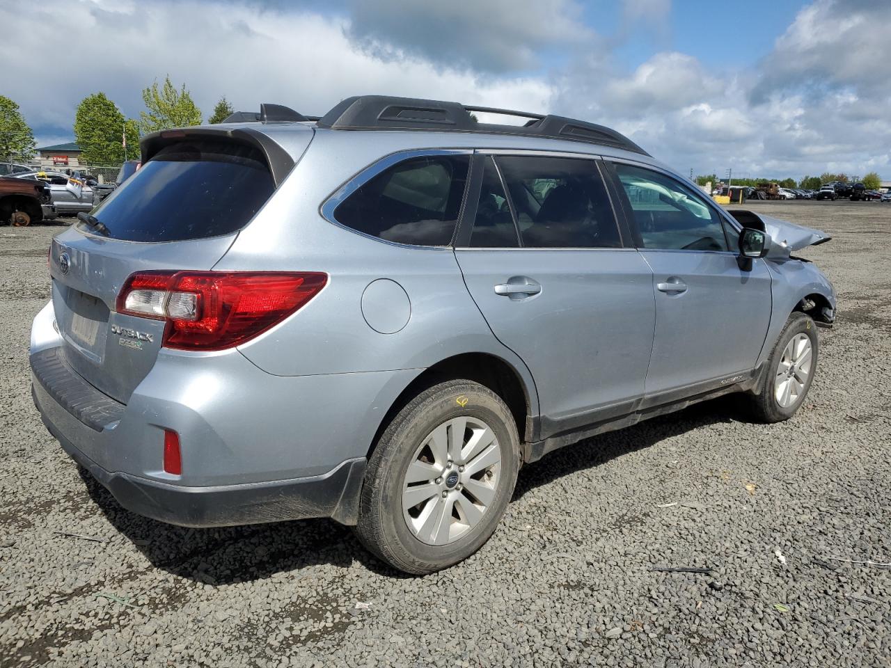 2017 Subaru Outback 2.5I Premium vin: 4S4BSACCXH3351163