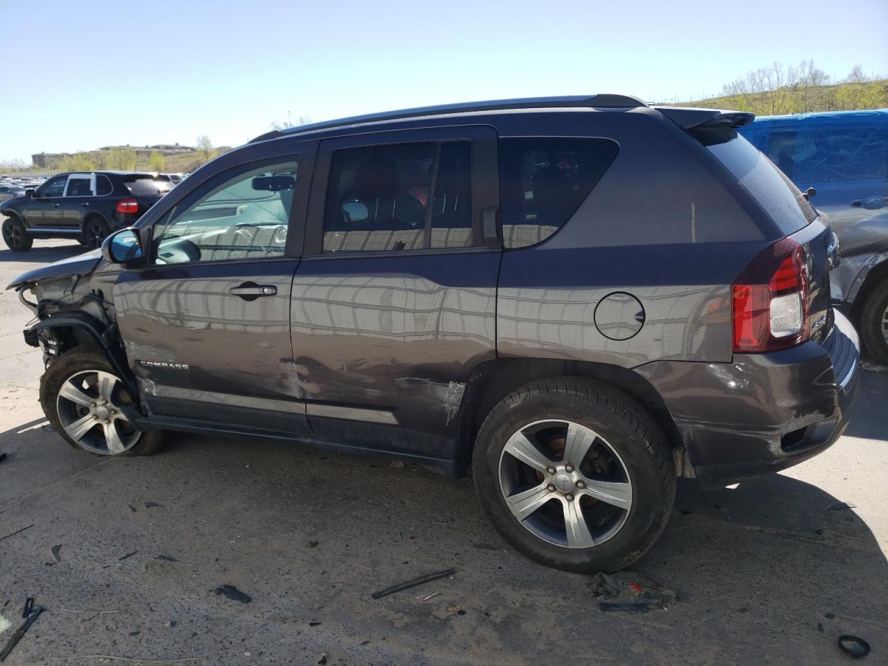 1C4NJDEB3GD764691 2016 Jeep Compass Latitude