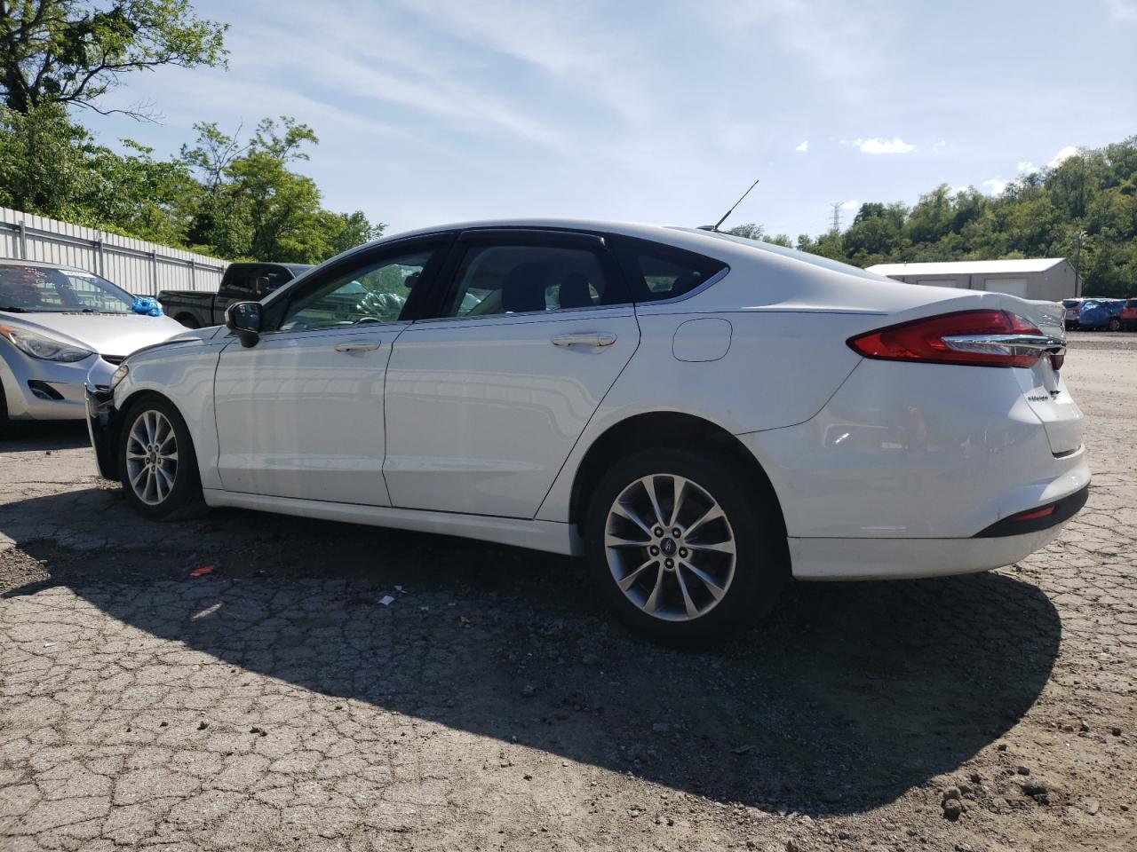 3FA6P0HD5HR176413 2017 Ford Fusion Se