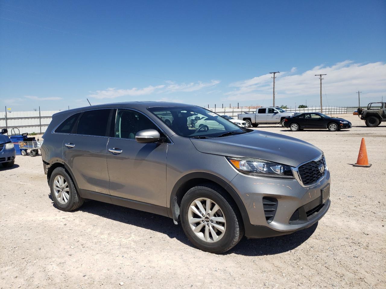 2019 Kia Sorento L vin: 5XYPG4A35KG545652