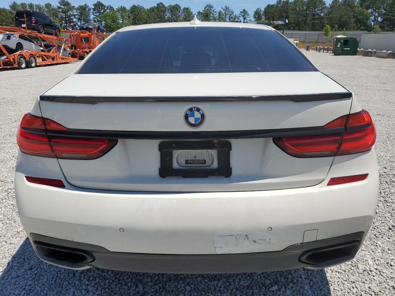 WBA7F2C33HG423136 2017 BMW 750 Xi