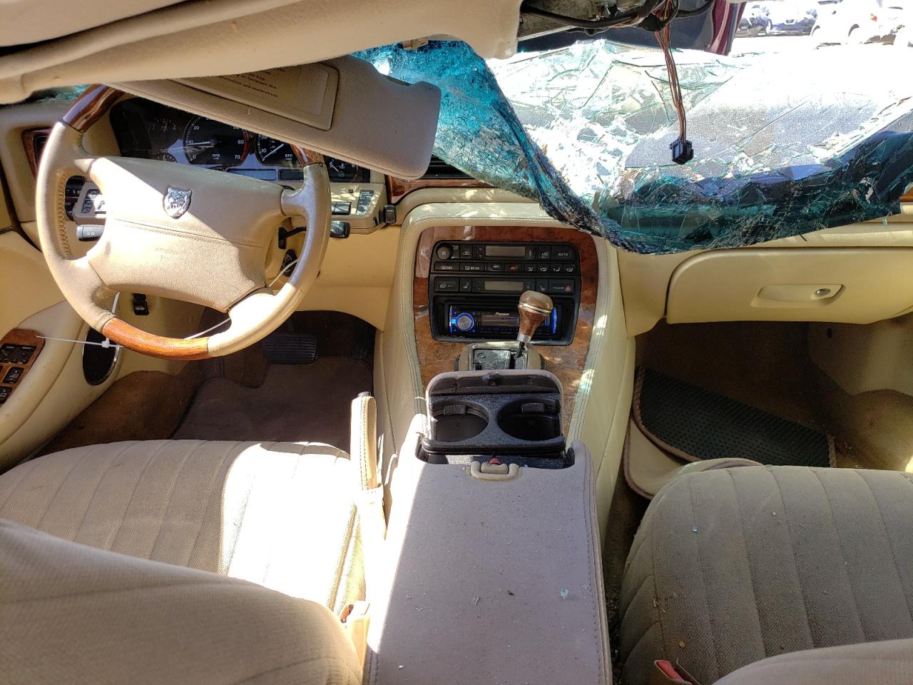 SAJKX6246VC803801 1997 Jaguar Vandenplas