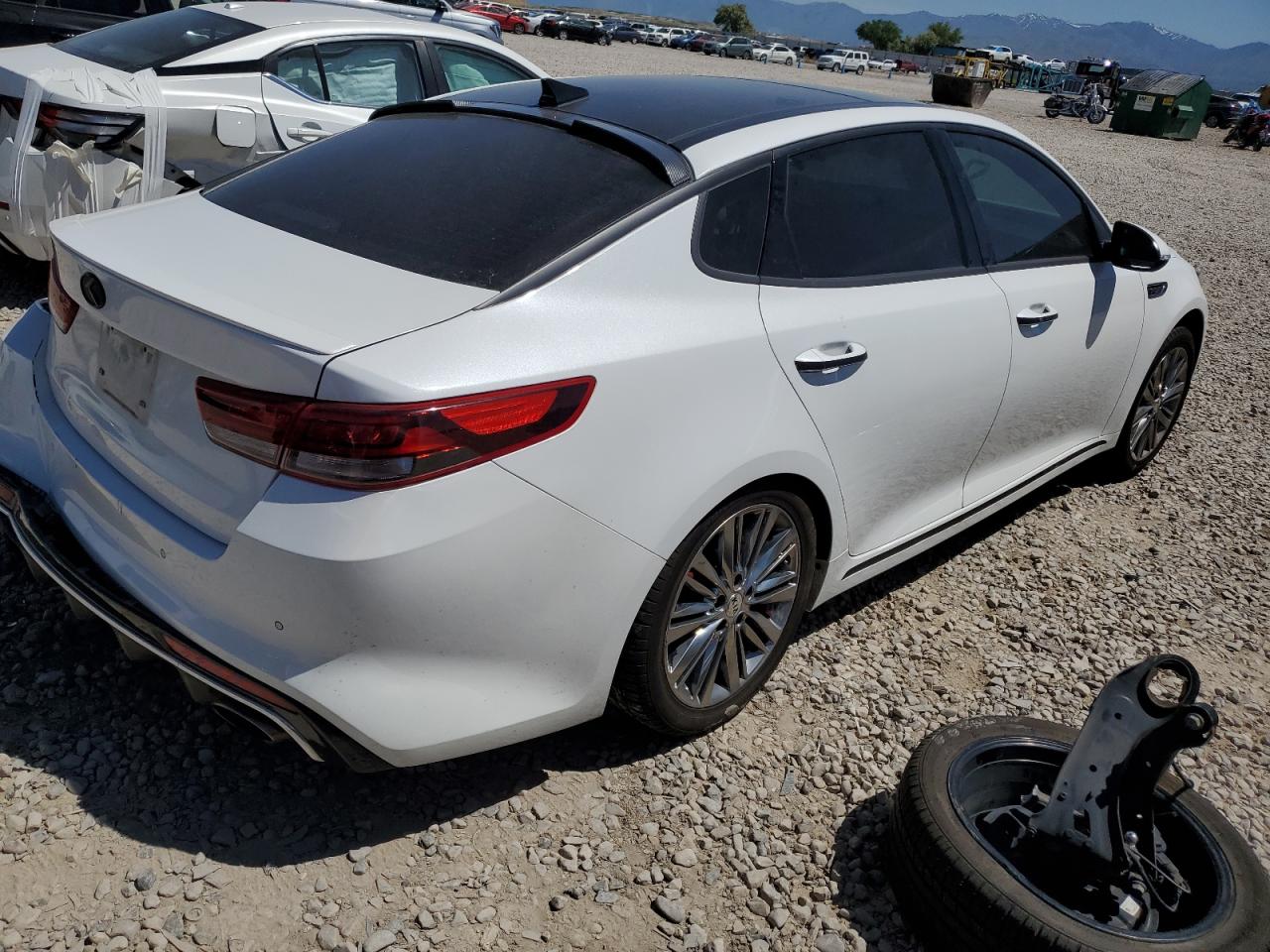 5XXGV4L2XGG107053 2016 Kia Optima Sxl