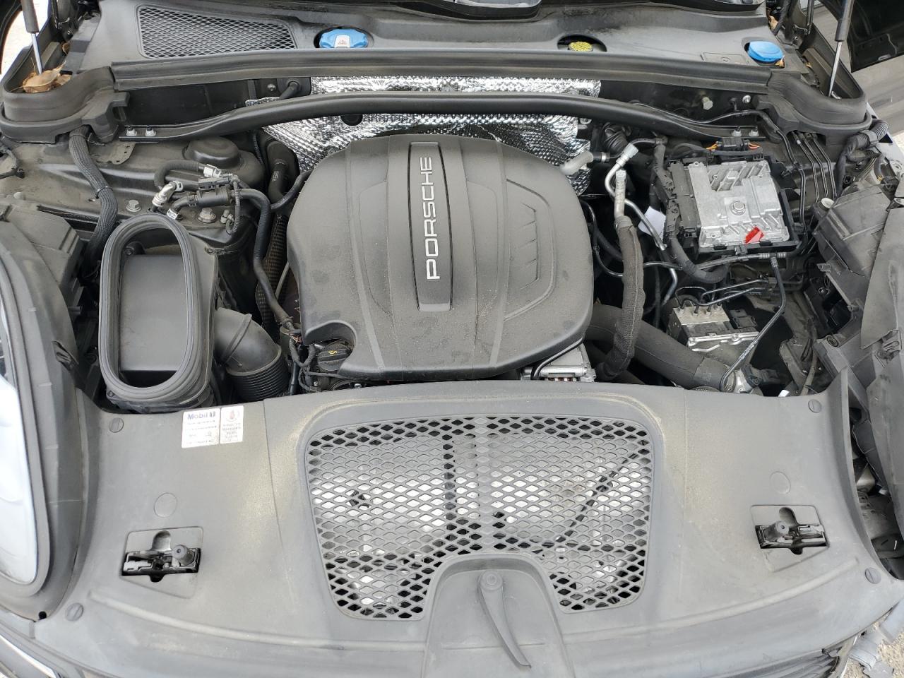 WP1AA2A55LLB09496 2020 Porsche Macan