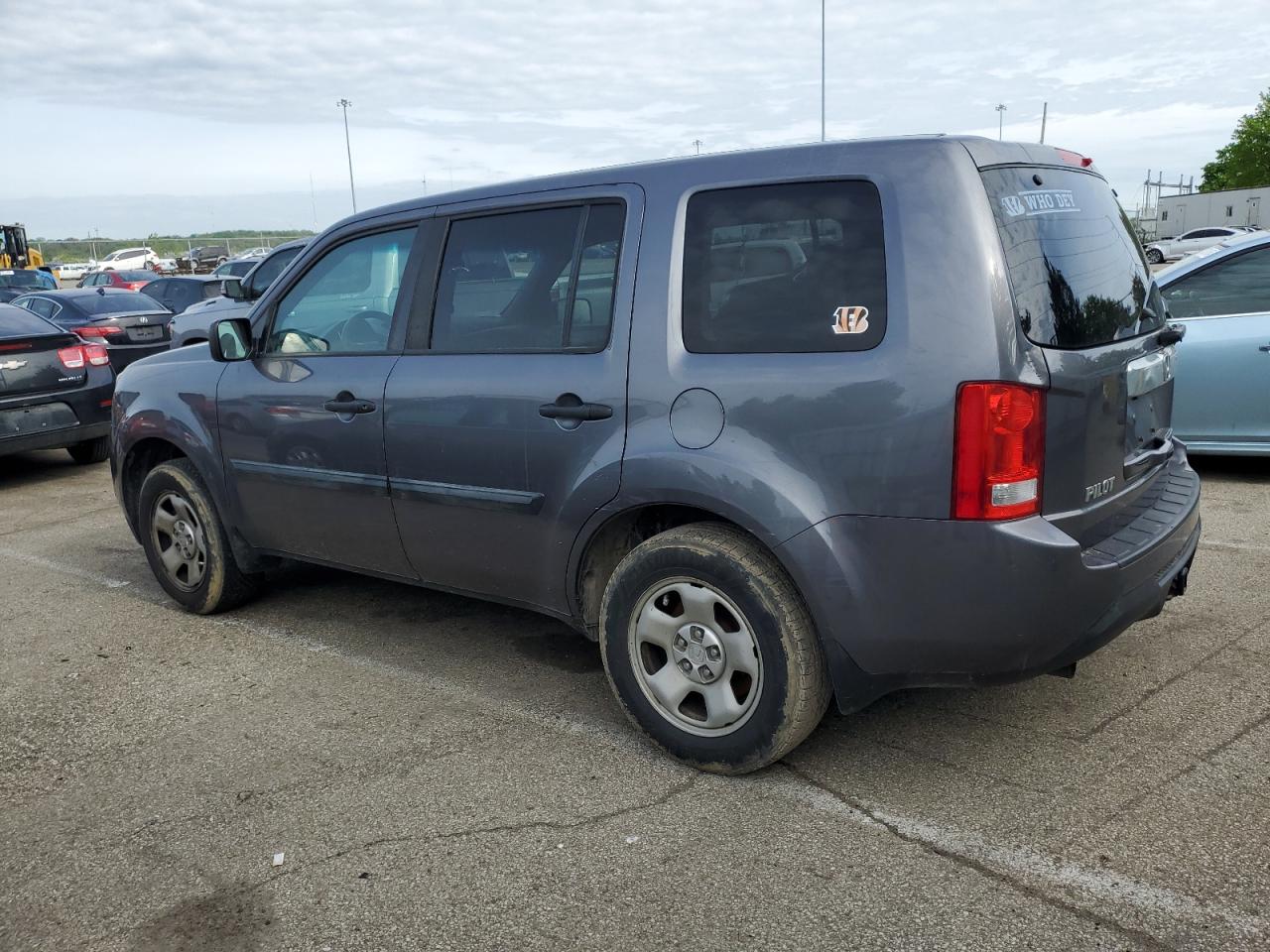 2015 Honda Pilot Lx vin: 5FNYF4H28FB010798