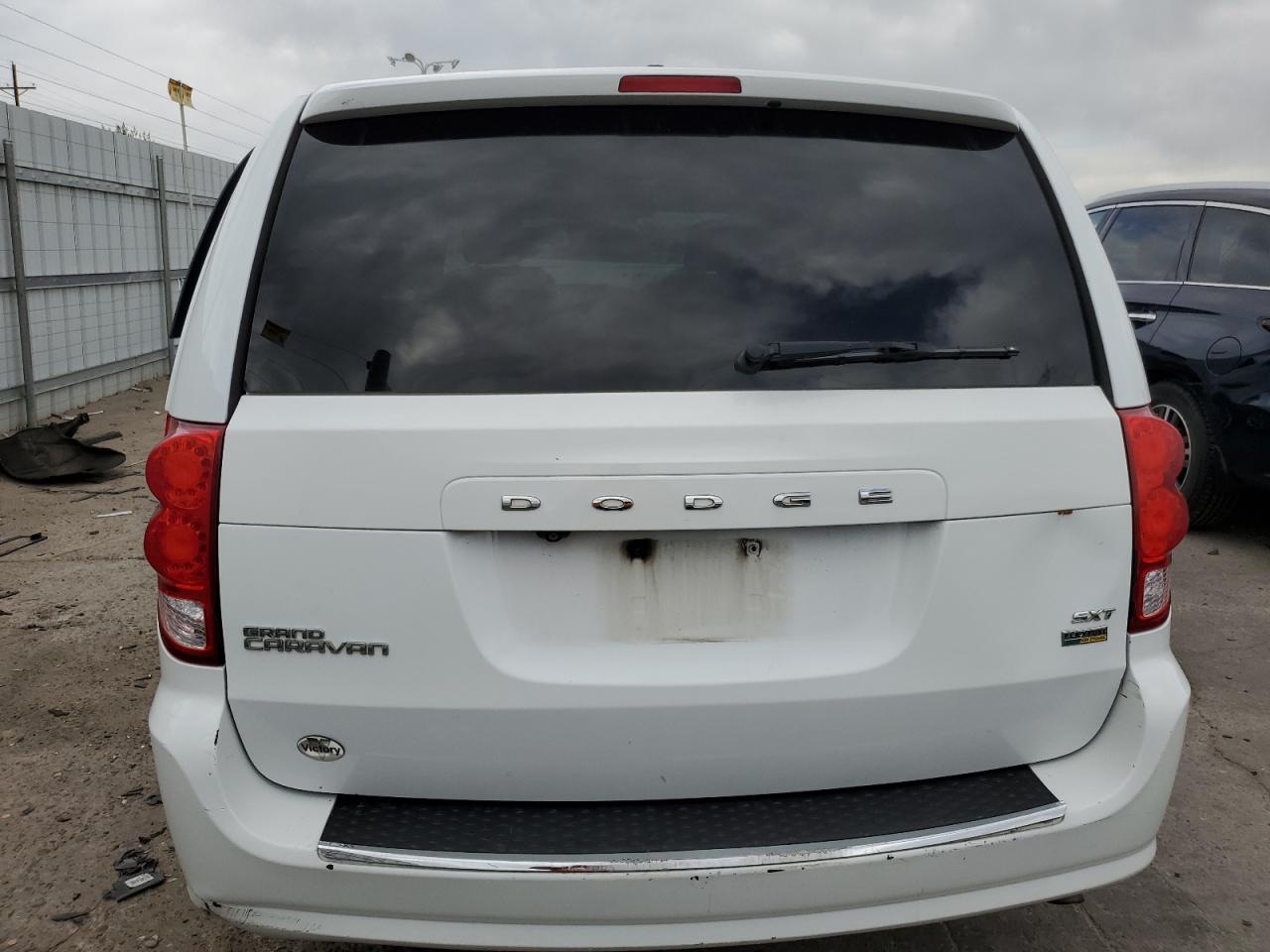 2C4RDGCG2KR518696 2019 Dodge Grand Caravan Sxt