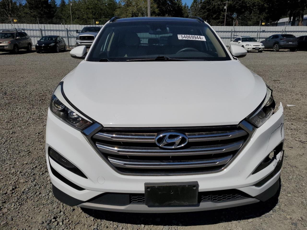 KM8J3CA20JU603422 2018 Hyundai Tucson Value