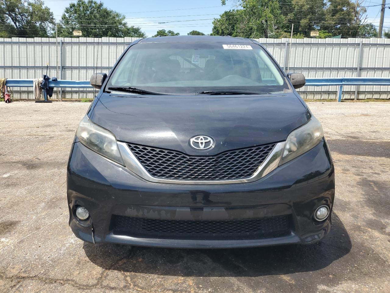 5TDXK3DCXBS044201 2011 Toyota Sienna Sport