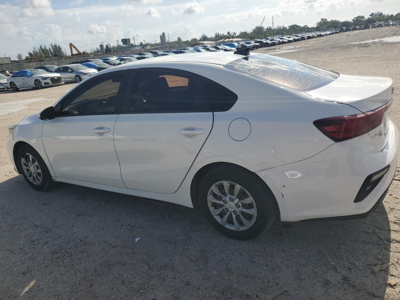 3KPF24AD6KE005775 2019 Kia Forte Fe