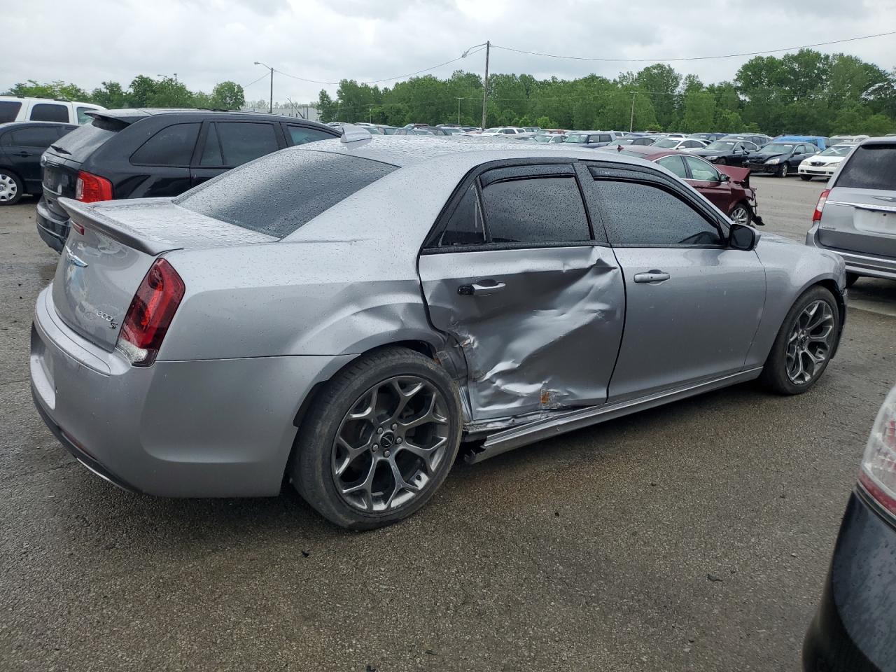 2C3CCABG8JH240547 2018 Chrysler 300 S