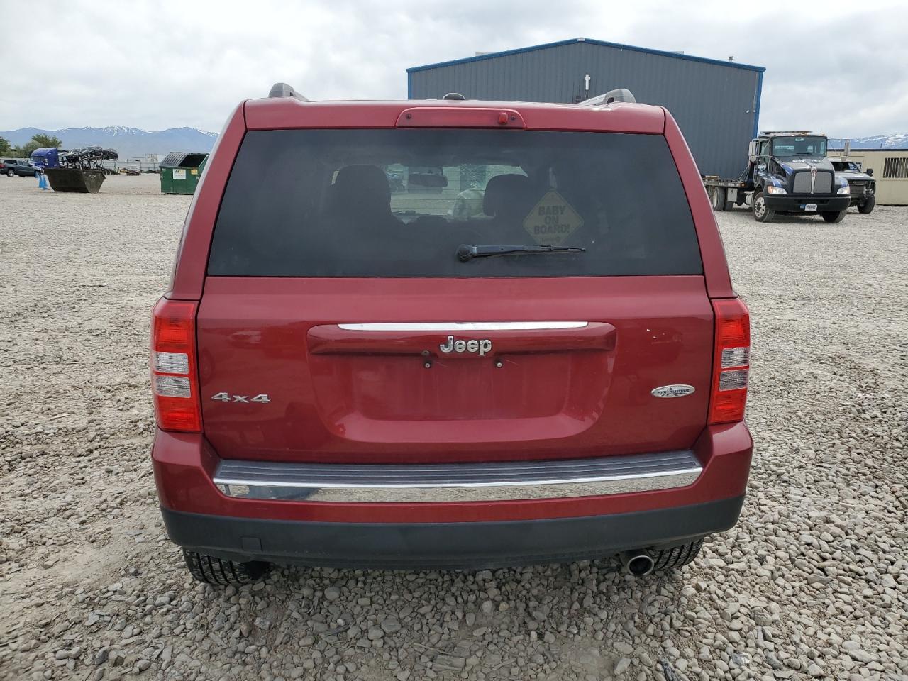 1C4NJRFB2HD159509 2017 Jeep Patriot Latitude