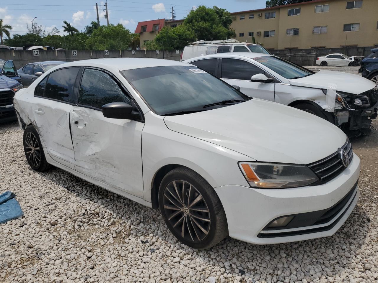 3VWD17AJ5GM418492 2016 Volkswagen Jetta Sport