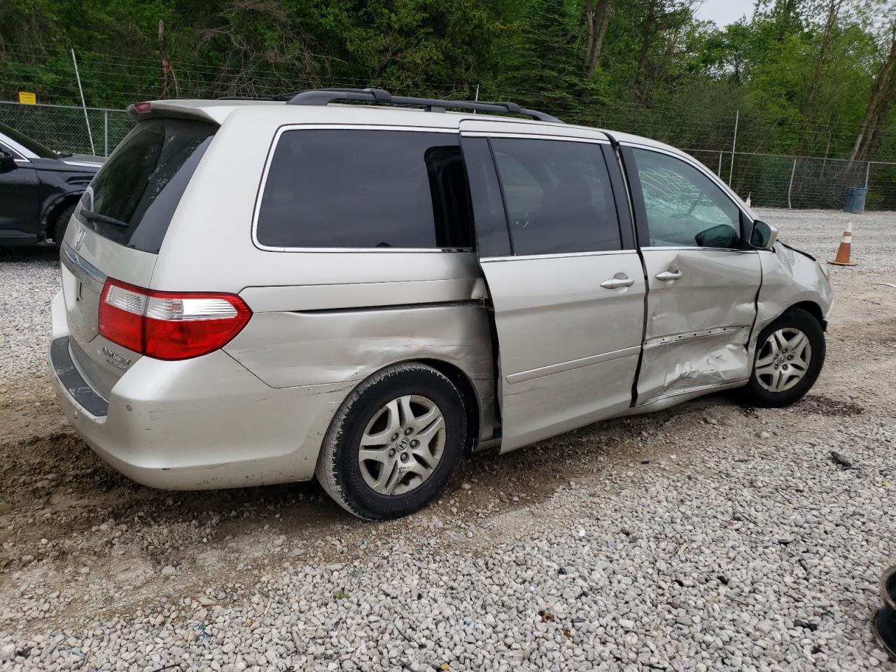 5FNRL38875B034472 2005 Honda Odyssey Touring