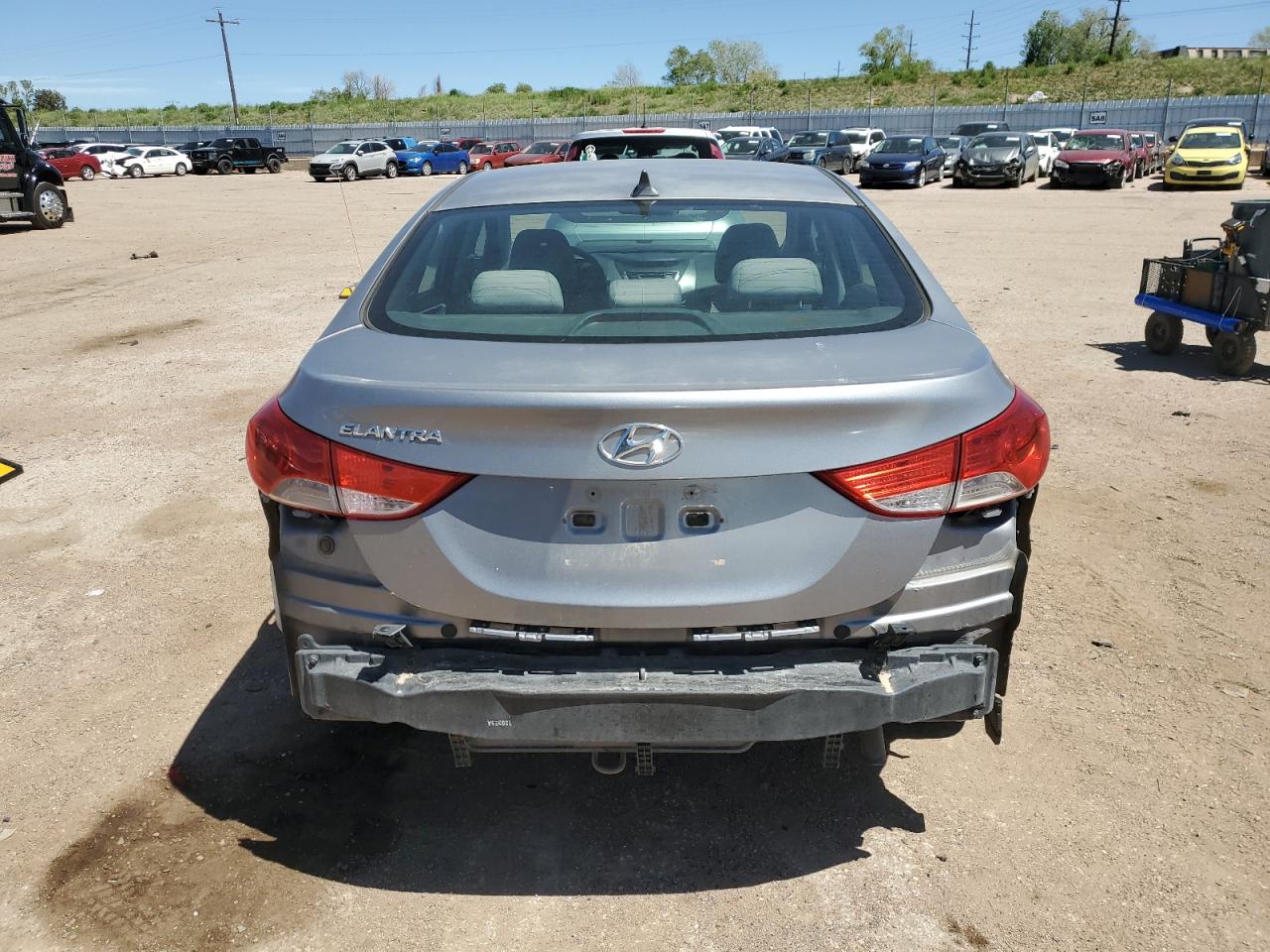 KMHDH4AE7DU507032 2013 Hyundai Elantra Gls